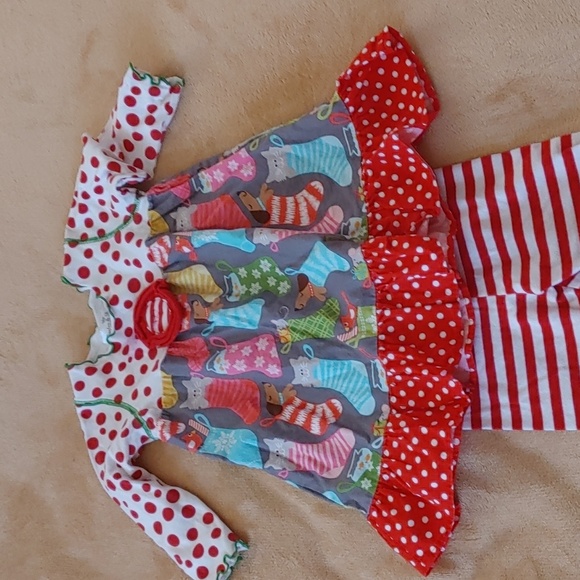 Baxter and beatrice Christmas outfit - Picture 1 of 7